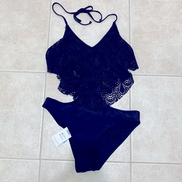 NWT Cupshe Black Lace Ruffle Halter Cutout One Piece Fashion Swimsuit - Size M - Picture 3 of 4